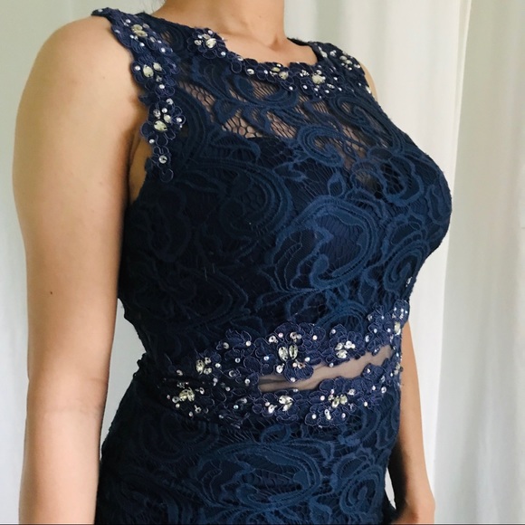 Prom dress - Picture 3 of 7